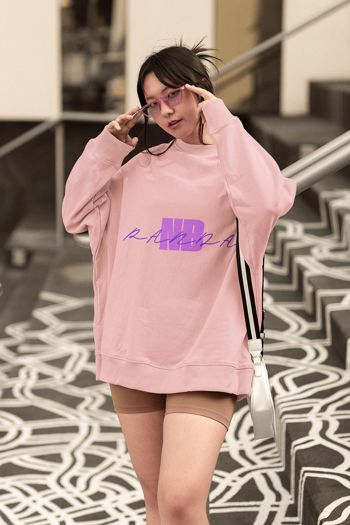 Oversized Sweatshirt for Women in Baby Pink – Comfy & Stylish Streetwear