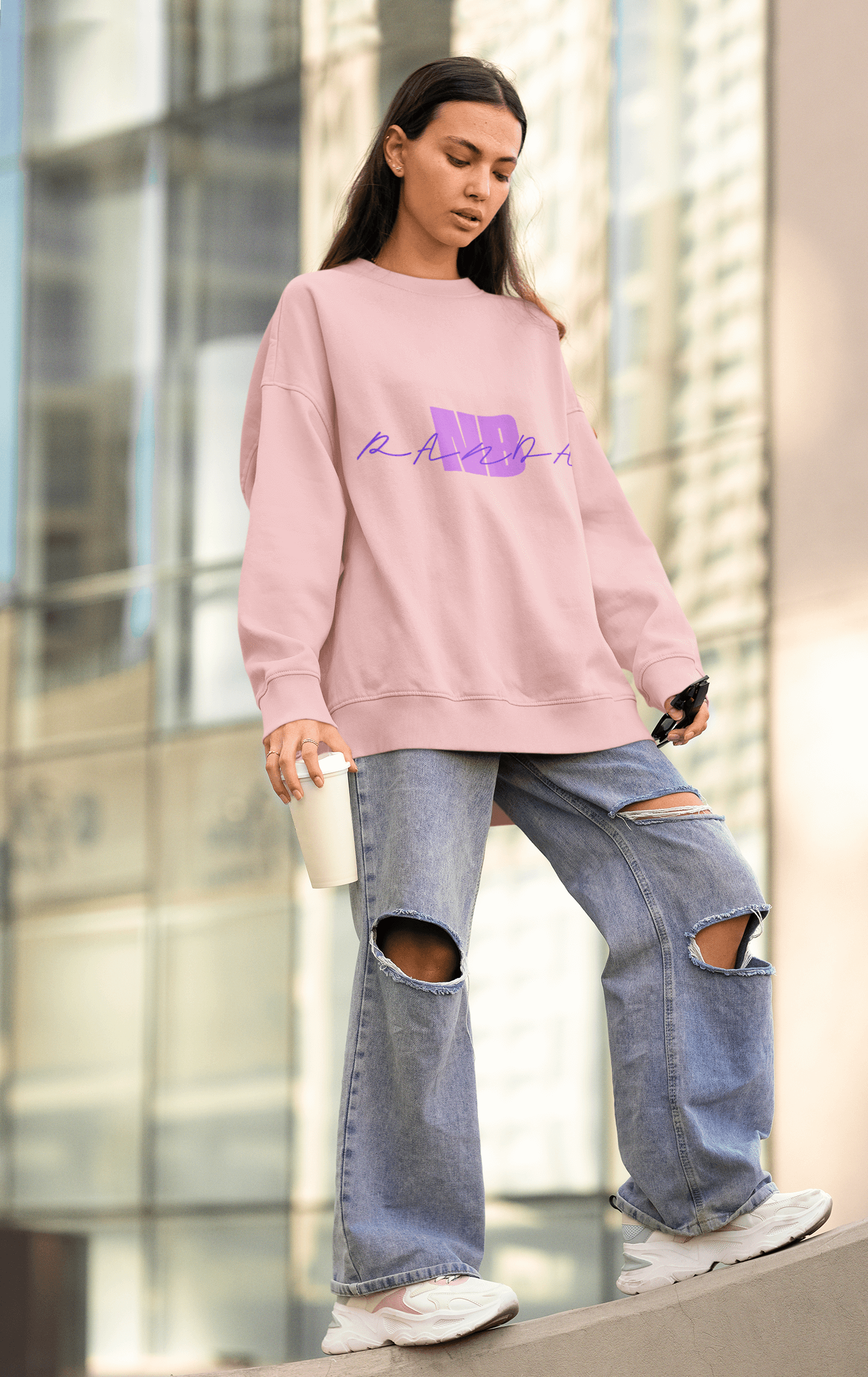 Oversized Sweatshirt for Women in Baby Pink – Comfy & Stylish Streetwear